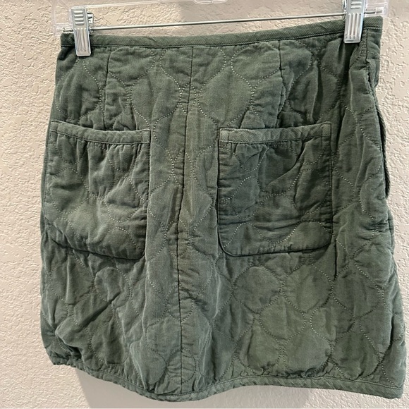 Madewell Corduroy Quilted Mini Skirt in simply sage green - Picture 6 of 9